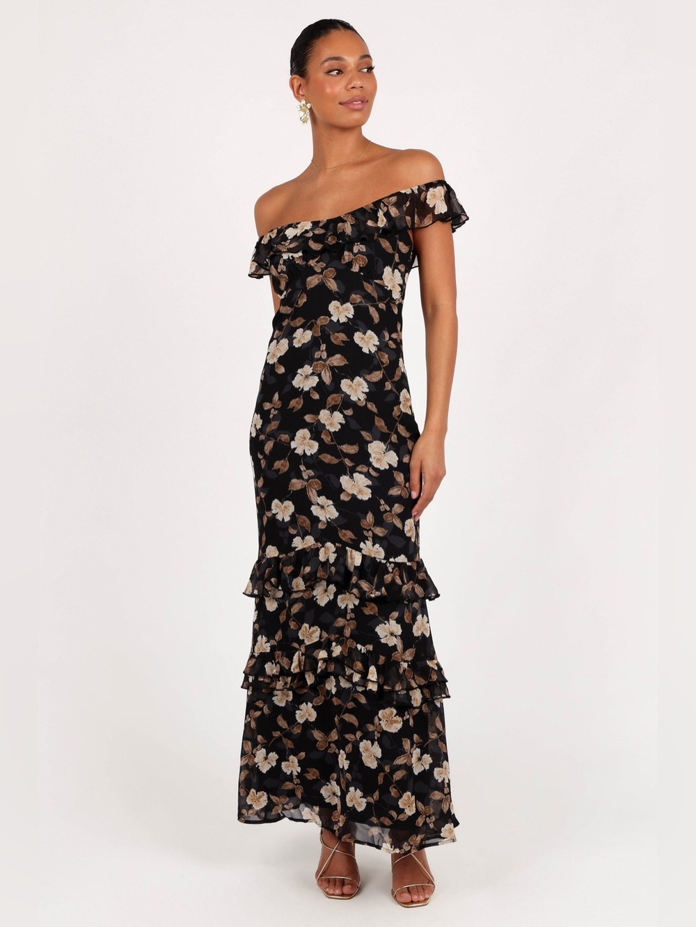 Petal & Pup Irelynn Maxi Dress Size Small Floral Black Brown